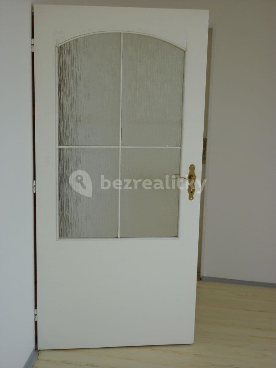 Prenájom bytu 3-izbový 70 m², Mírové náměstí, Dobříš, Středočeský kraj Prenájom bytu 3-izbový 70 m², Mírové náměstí, Dobříš, Středočeský kraj