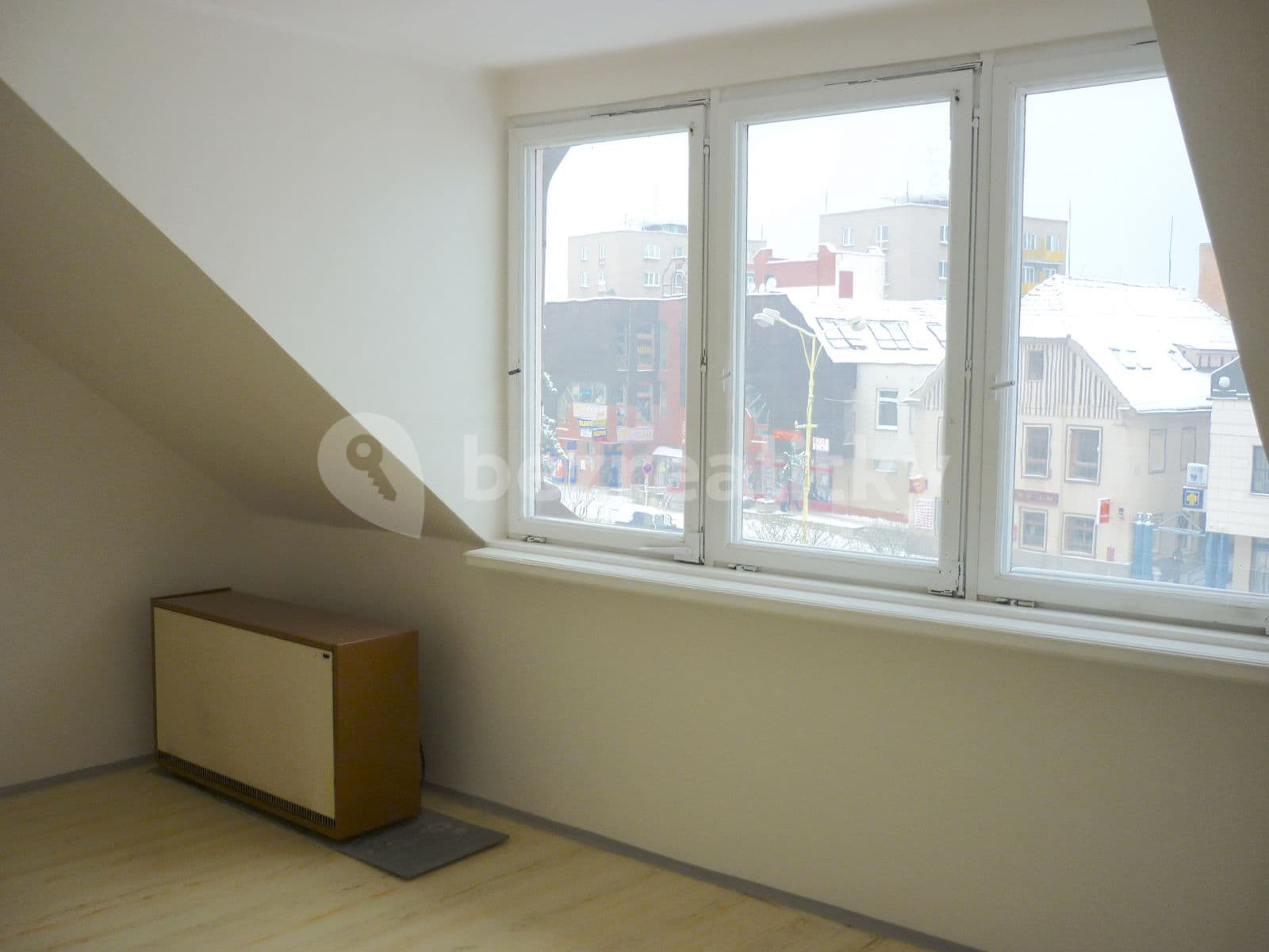 Prenájom bytu 3-izbový 70 m², Mírové náměstí, Dobříš, Středočeský kraj Prenájom bytu 3-izbový 70 m², Mírové náměstí, Dobříš, Středočeský kraj