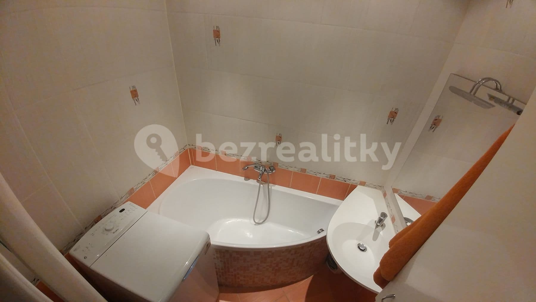 Prenájom bytu 3-izbový 65 m², Mitušova, Ostrava, Moravskoslezský kraj Prenájom bytu 3-izbový 65 m², Mitušova, Ostrava, Moravskoslezský kraj