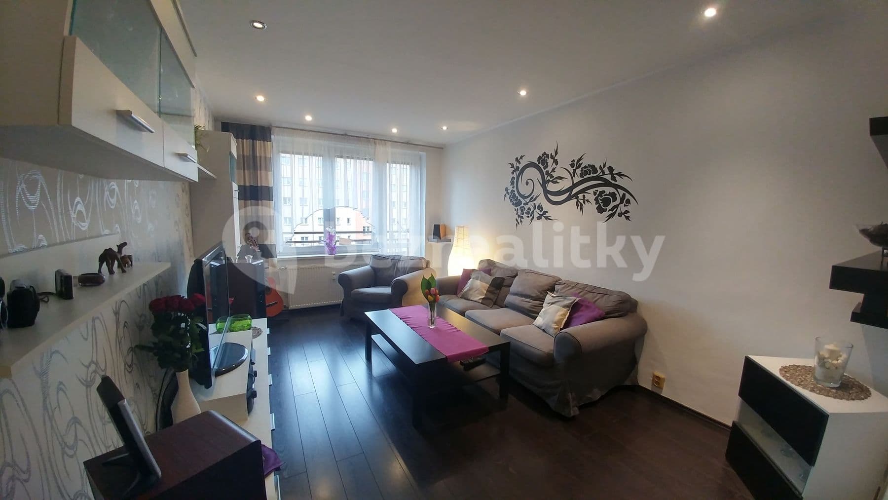 Prenájom bytu 3-izbový 65 m², Mitušova, Ostrava, Moravskoslezský kraj Prenájom bytu 3-izbový 65 m², Mitušova, Ostrava, Moravskoslezský kraj