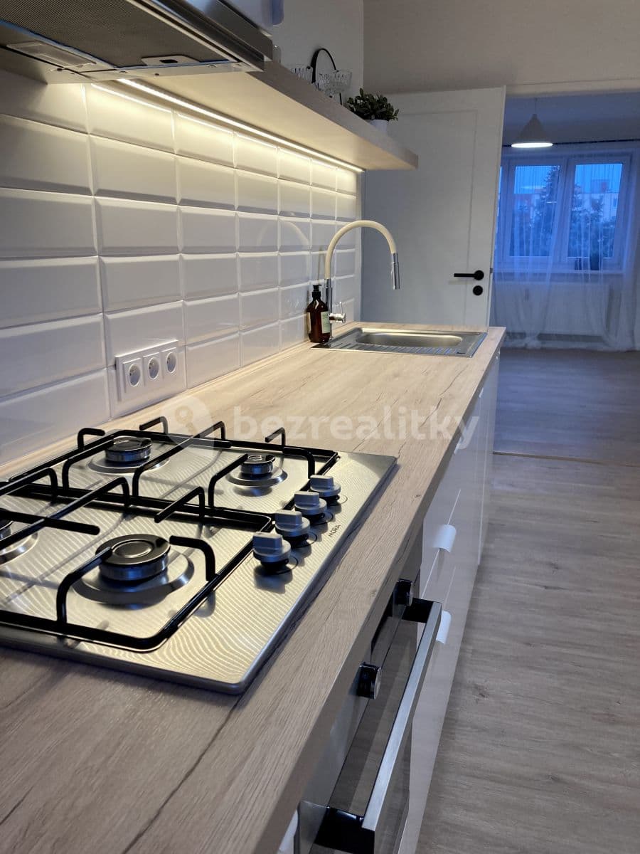 Prenájom bytu 2-izbový 57 m², Jaroslava Foglara, Kladno, Středočeský kraj Prenájom bytu 2-izbový 57 m², Jaroslava Foglara, Kladno, Středočeský kraj