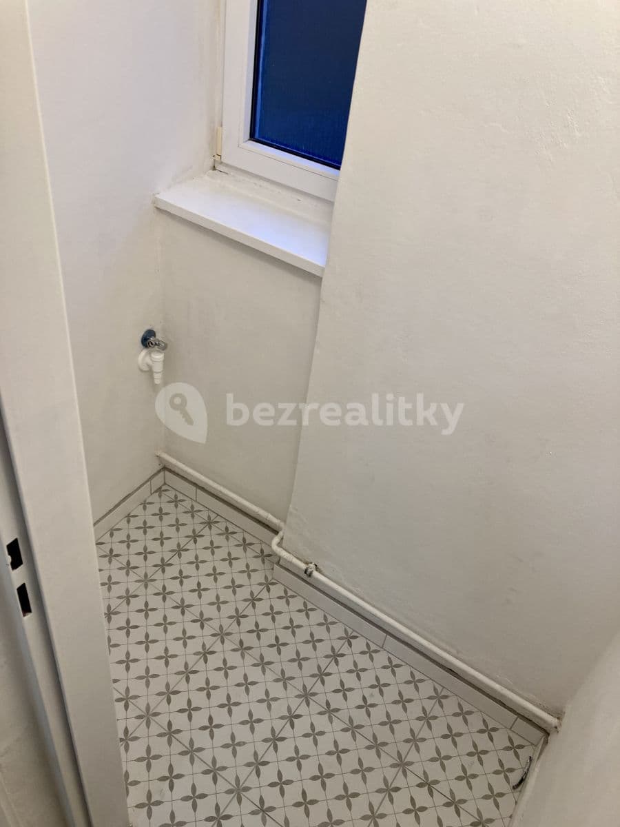 Prenájom bytu 2-izbový 57 m², Jaroslava Foglara, Kladno, Středočeský kraj Prenájom bytu 2-izbový 57 m², Jaroslava Foglara, Kladno, Středočeský kraj