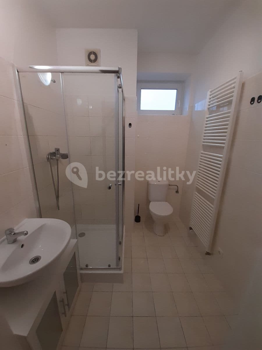 Prenájom bytu 1-izbový 37 m², Felklova, Roztoky, Středočeský kraj Prenájom bytu 1-izbový 37 m², Felklova, Roztoky, Středočeský kraj