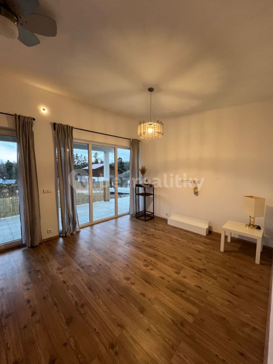 Prenájom domu 80 m², pozemek 100 m², Mokrovraty, Středočeský kraj Prenájom domu 80 m², pozemek 100 m², Mokrovraty, Středočeský kraj