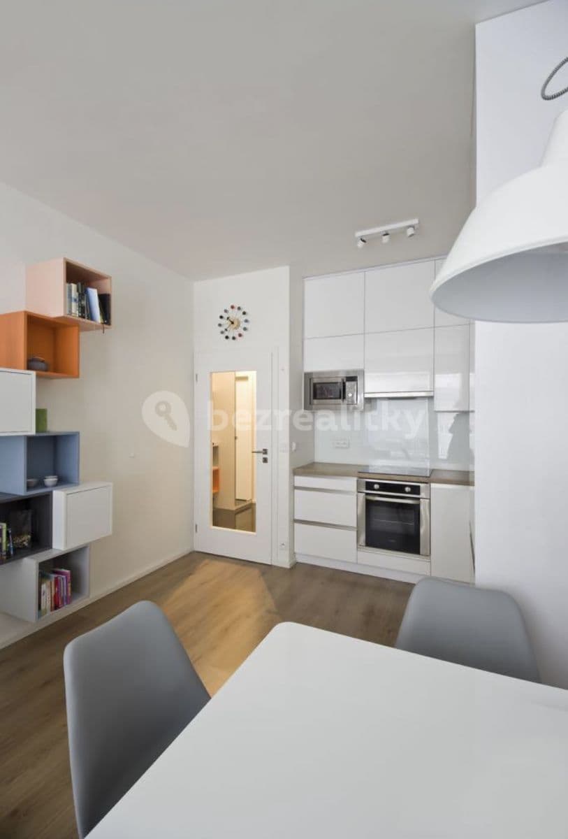 Prenájom bytu 2-izbový 51 m², Geologická, Praha, Praha Prenájom bytu 2-izbový 51 m², Geologická, Praha, Praha