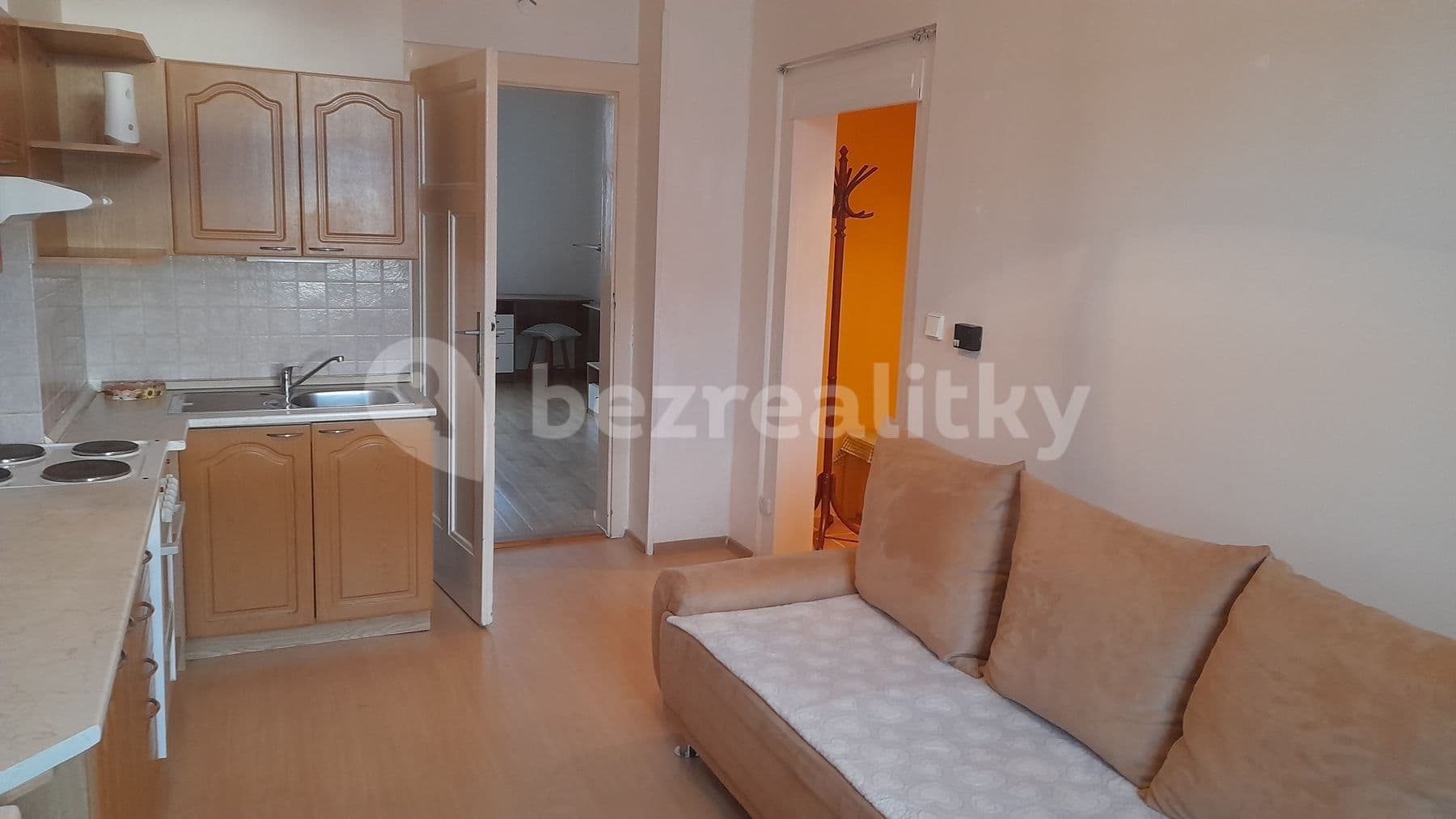 Prenájom bytu 1-izbový 52 m², Nad Šutkou, Praha, Praha Prenájom bytu 1-izbový 52 m², Nad Šutkou, Praha, Praha