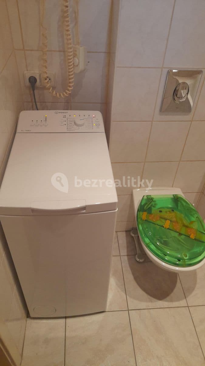 Prenájom bytu 1-izbový 52 m², Nad Šutkou, Praha, Praha Prenájom bytu 1-izbový 52 m², Nad Šutkou, Praha, Praha