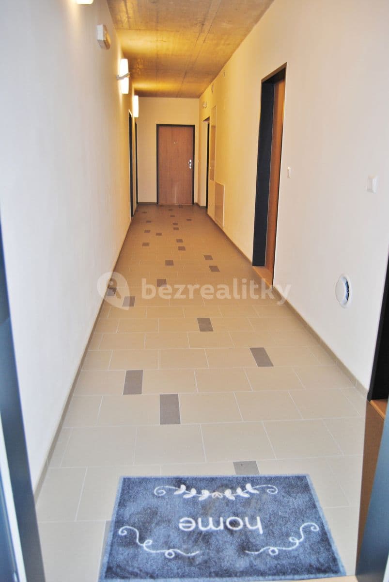 Prenájom bytu 3-izbový 70 m², V Hliníkách, Chrudim, Pardubický kraj Prenájom bytu 3-izbový 70 m², V Hliníkách, Chrudim, Pardubický kraj