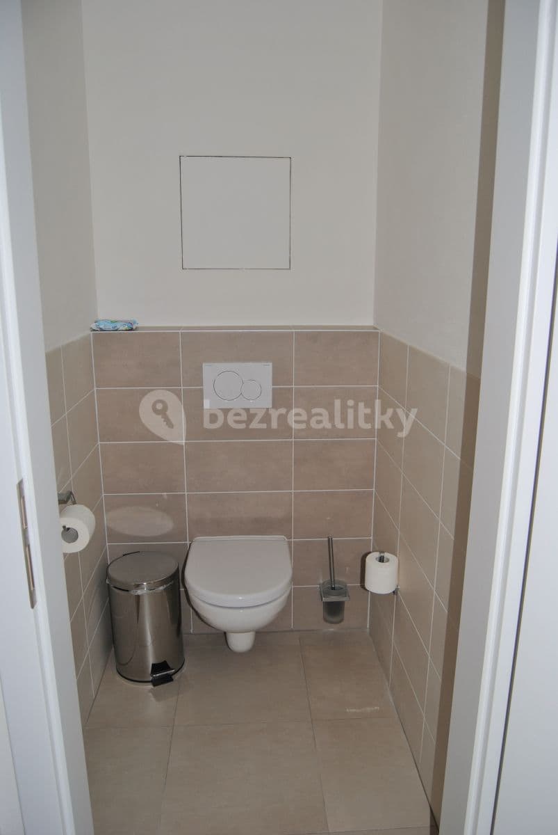 Prenájom bytu 3-izbový 70 m², V Hliníkách, Chrudim, Pardubický kraj Prenájom bytu 3-izbový 70 m², V Hliníkách, Chrudim, Pardubický kraj