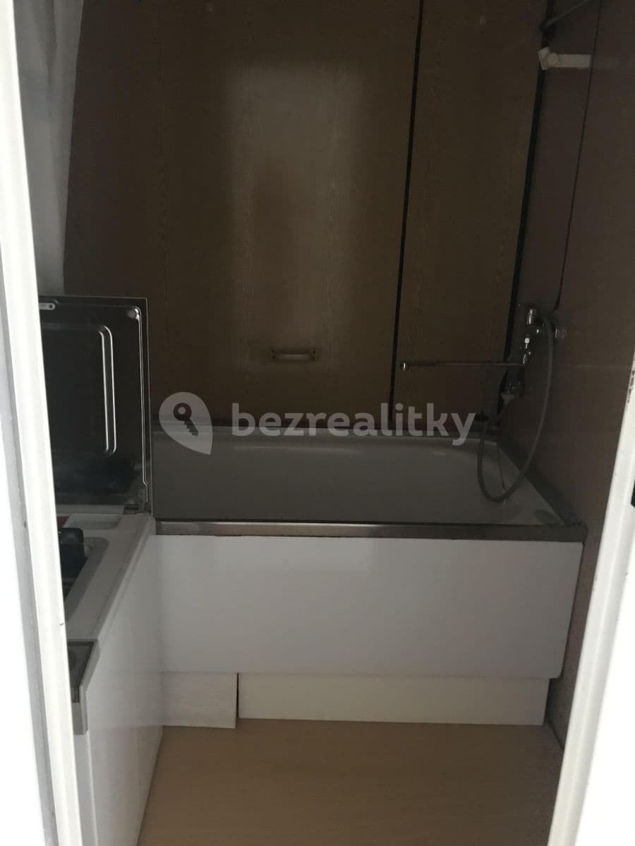 Prenájom bytu 3-izbový 63 m², Družstevní, Hlinsko, Pardubický kraj Prenájom bytu 3-izbový 63 m², Družstevní, Hlinsko, Pardubický kraj