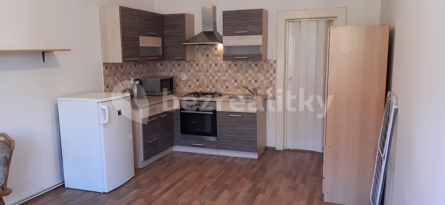 Prenájom bytu Garsoniéra 30 m², Polská, Praha, Praha Prenájom bytu Garsoniéra 30 m², Polská, Praha, Praha