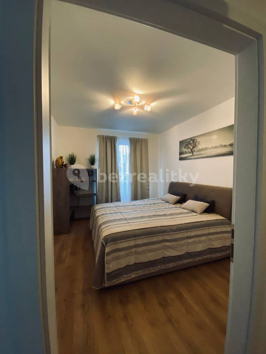 Prenájom bytu 2-izbový 49 m², Praha, Praha Prenájom bytu 2-izbový 49 m², Praha, Praha