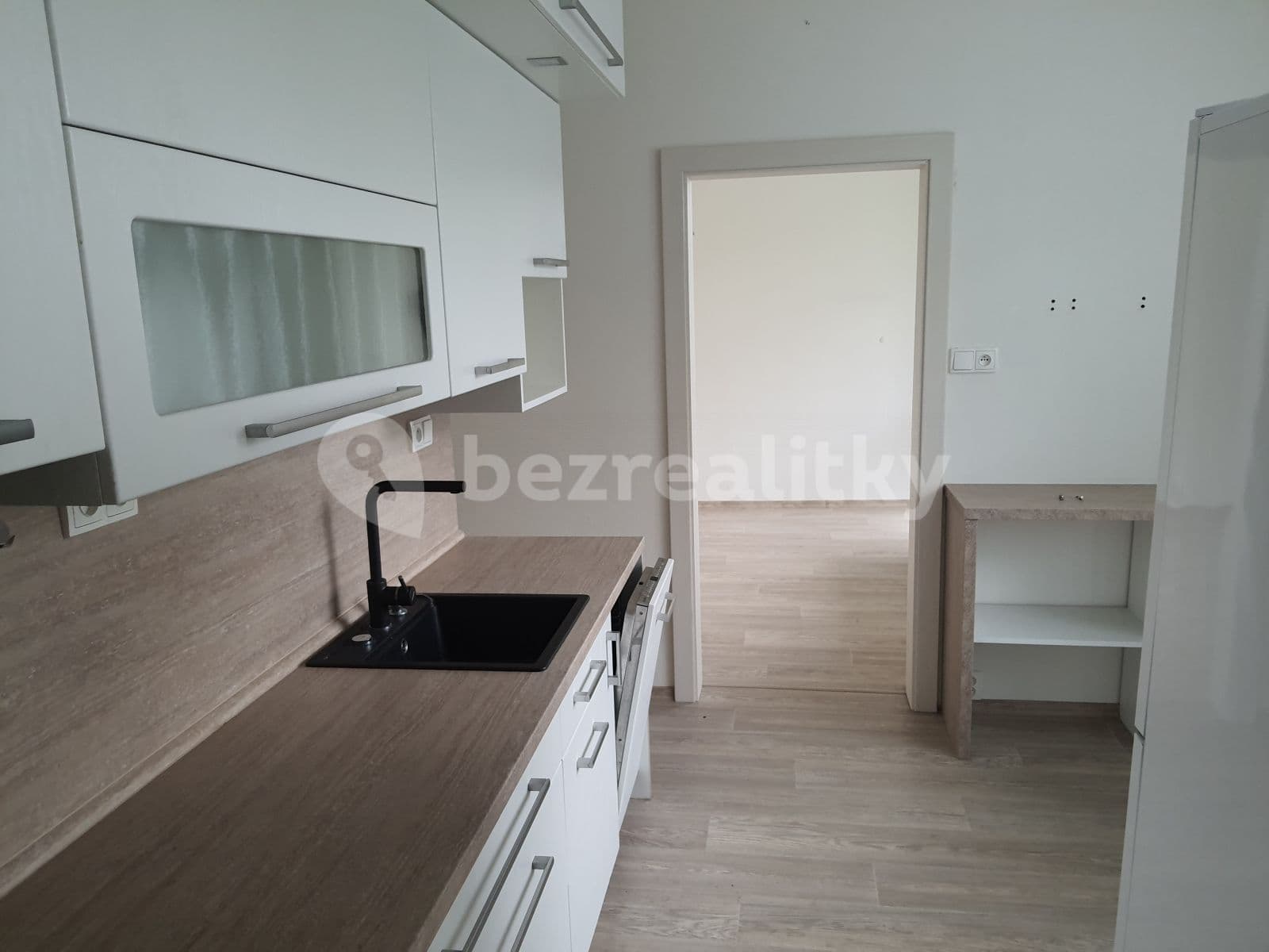 Prenájom bytu 3-izbový 67 m², Sokolská, Děčín, Ústecký kraj