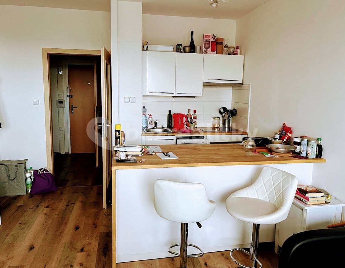 Prenájom bytu 2-izbový 50 m², Pirinská, Praha, Praha Prenájom bytu 2-izbový 50 m², Pirinská, Praha, Praha