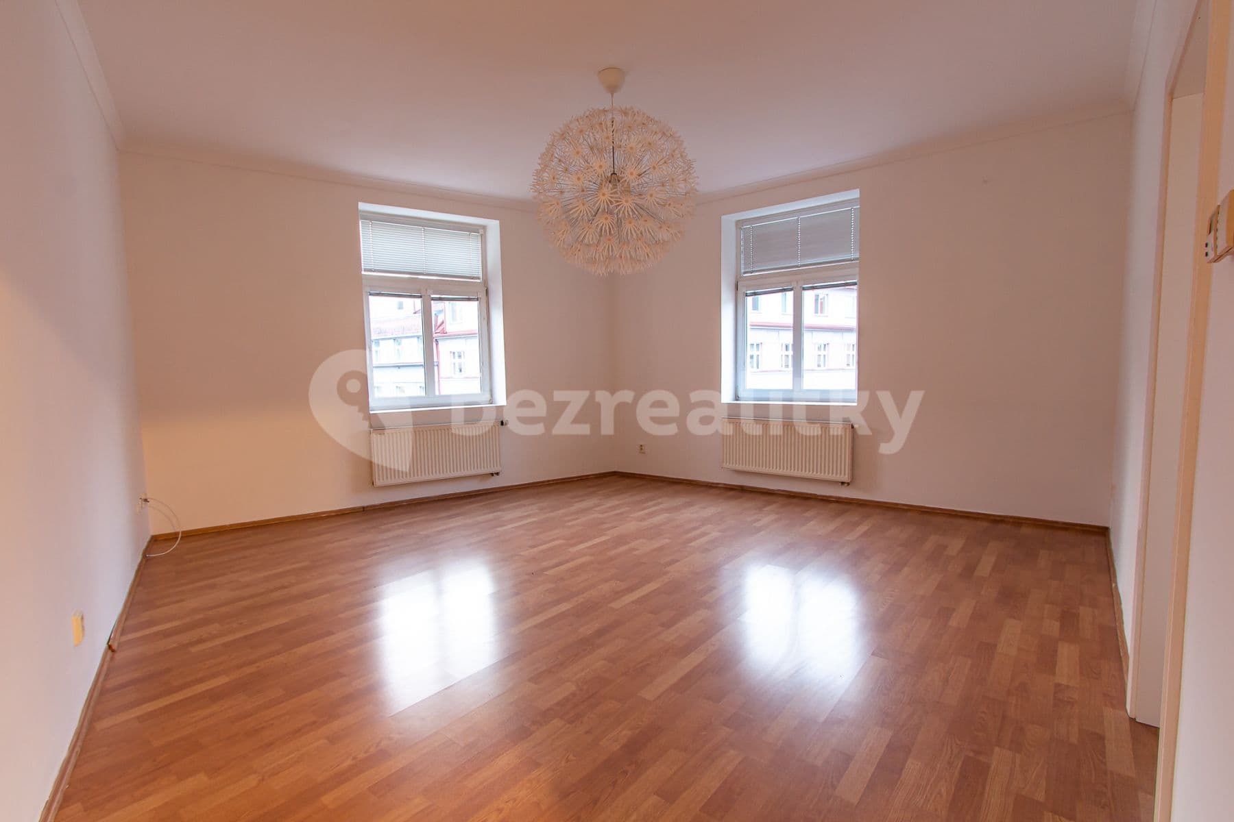 Prenájom bytu 3-izbový 78 m², Velehradská, Praha, Praha Prenájom bytu 3-izbový 78 m², Velehradská, Praha, Praha