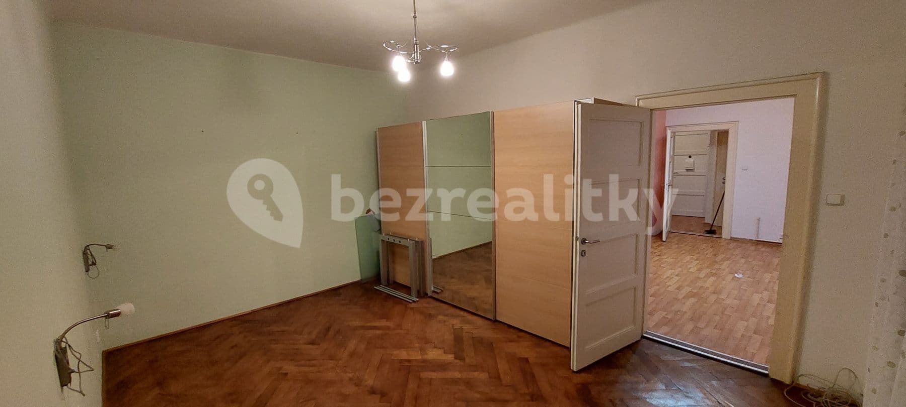 Prenájom bytu 2-izbový 45 m², Táborská, Praha, Praha