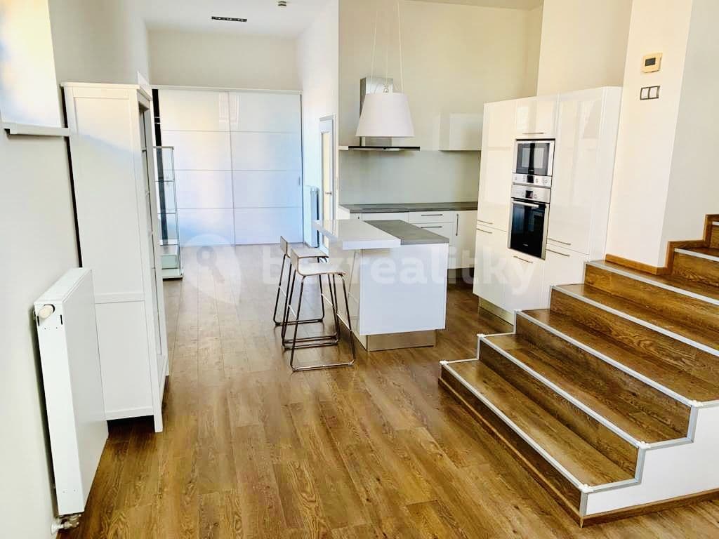 Prenájom bytu 2-izbový 67 m², Tovární, Praha, Praha Prenájom bytu 2-izbový 67 m², Tovární, Praha, Praha