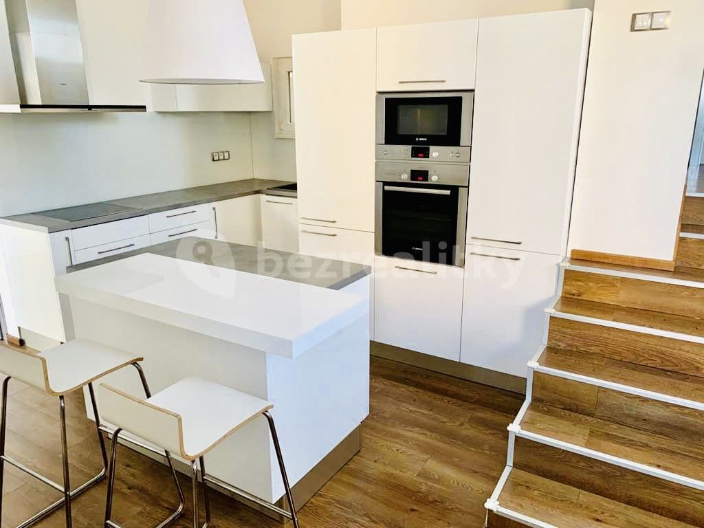 Prenájom bytu 2-izbový 67 m², Tovární, Praha, Praha Prenájom bytu 2-izbový 67 m², Tovární, Praha, Praha