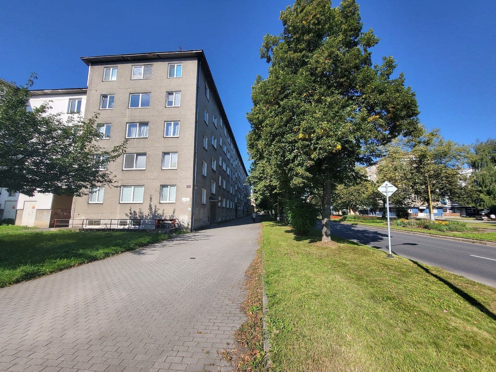 Prenájom bytu 2-izbový 54 m², Dlouhá třída, Havířov, Moravskoslezský kraj Prenájom bytu 2-izbový 54 m², Dlouhá třída, Havířov, Moravskoslezský kraj