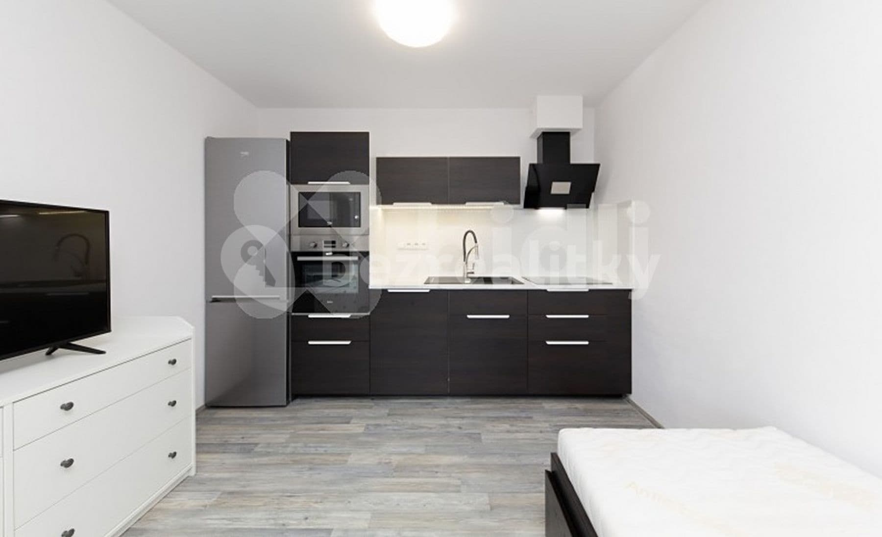 Prenájom bytu 1-izbový 32 m², Černohorská, Brno, Jihomoravský kraj Prenájom bytu 1-izbový 32 m², Černohorská, Brno, Jihomoravský kraj