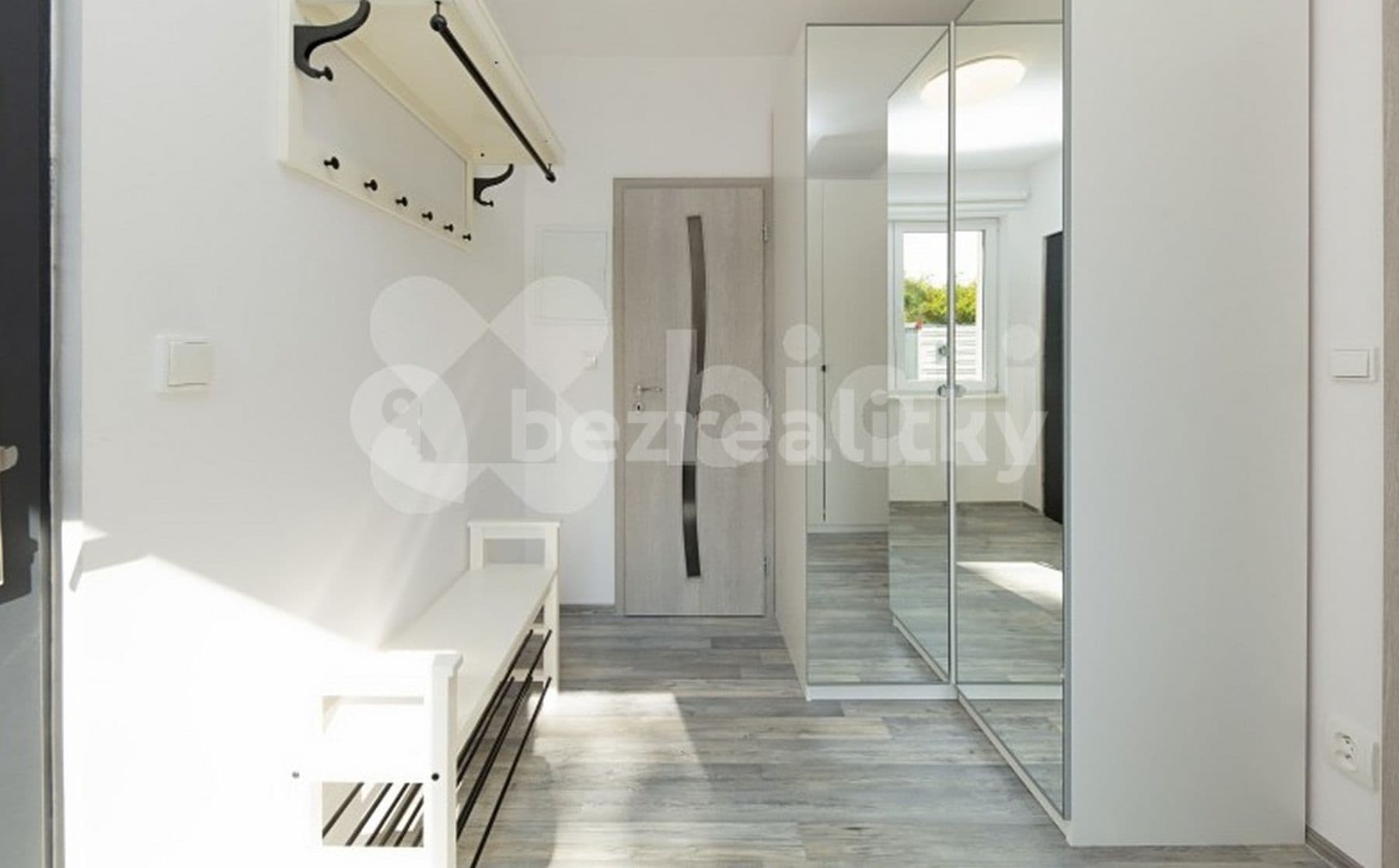 Prenájom bytu 1-izbový 32 m², Černohorská, Brno, Jihomoravský kraj Prenájom bytu 1-izbový 32 m², Černohorská, Brno, Jihomoravský kraj