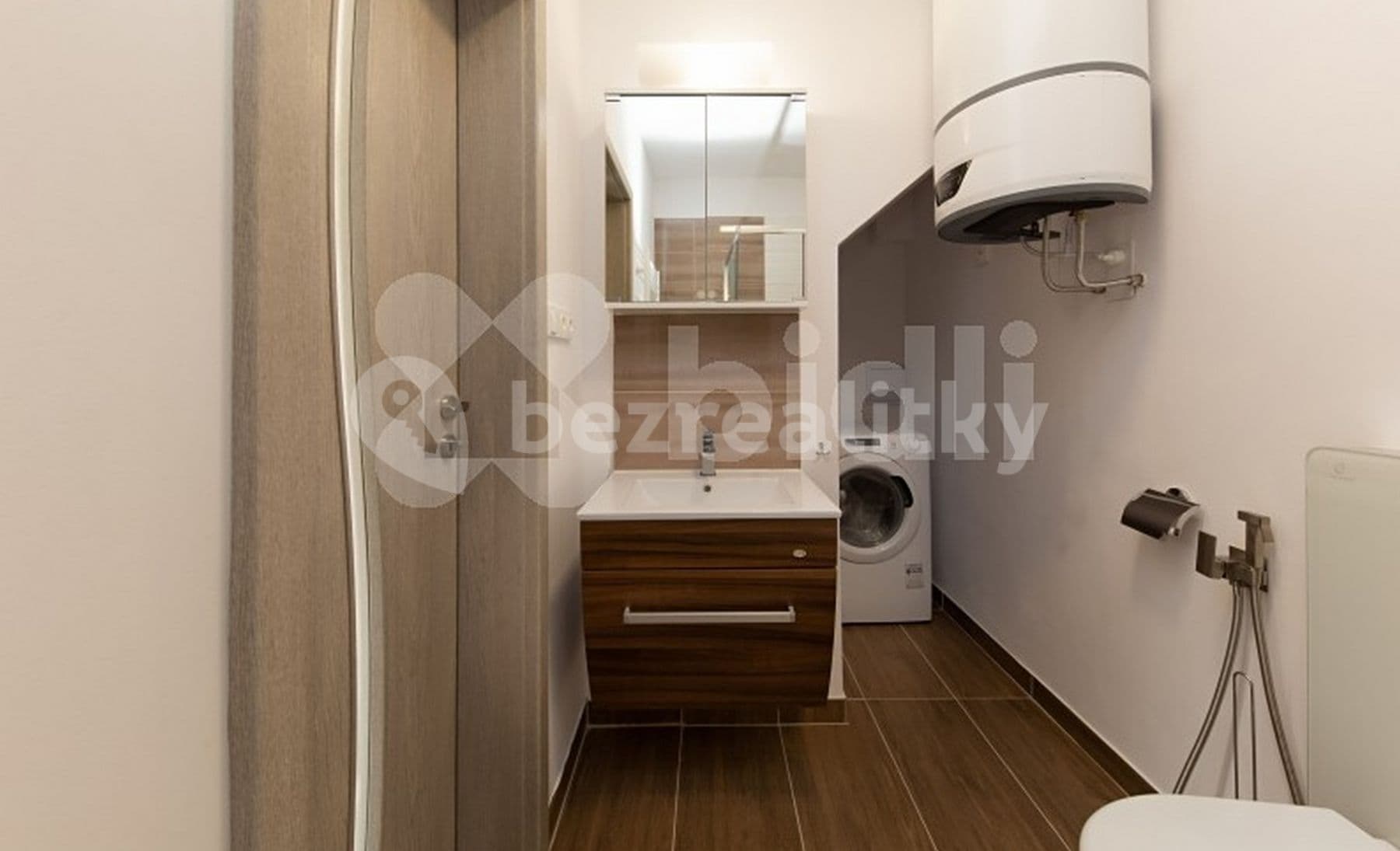 Prenájom bytu 1-izbový 32 m², Černohorská, Brno, Jihomoravský kraj Prenájom bytu 1-izbový 32 m², Černohorská, Brno, Jihomoravský kraj