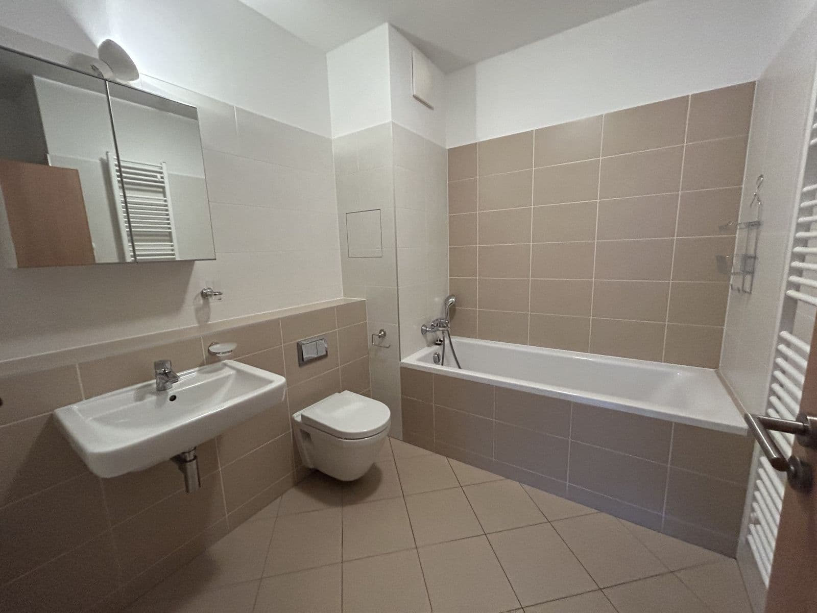 Predaj bytu 2-izbový 60 m², Kurta Konráda, Praha, Praha Predaj bytu 2-izbový 60 m², Kurta Konráda, Praha, Praha