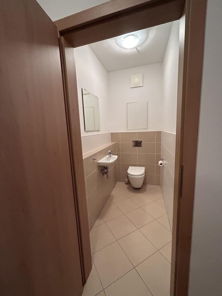 Predaj bytu 2-izbový 60 m², Kurta Konráda, Praha, Praha Predaj bytu 2-izbový 60 m², Kurta Konráda, Praha, Praha