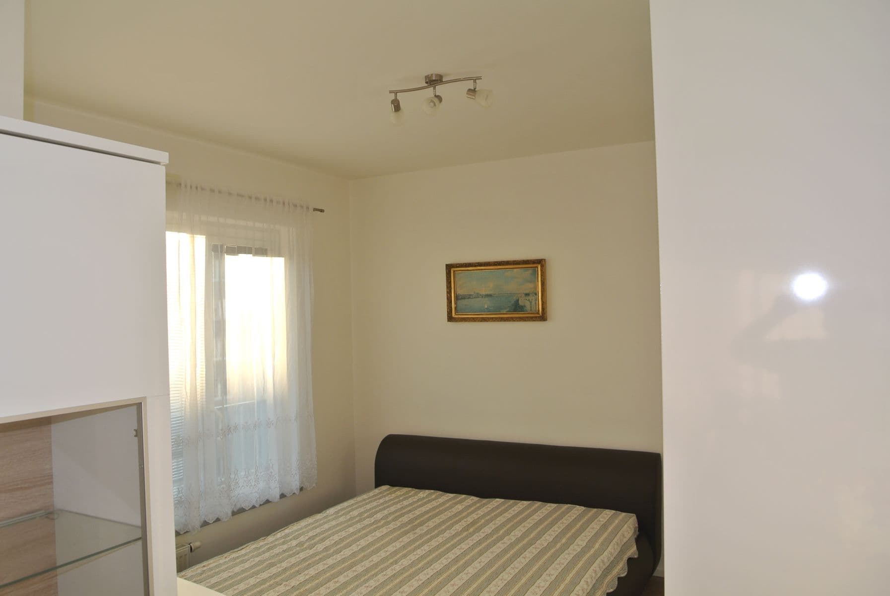 Prenájom bytu 3-izbový 65 m², Silurská, Praha, Praha Prenájom bytu 3-izbový 65 m², Silurská, Praha, Praha