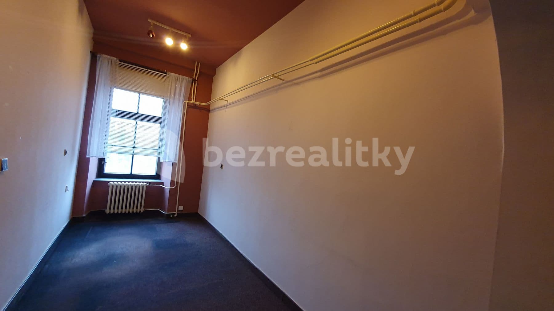 Prenájom kancelárie 18 m², náměstí Sigmunda Freuda, Příbor, Moravskoslezský kraj Prenájom kancelárie 18 m², náměstí Sigmunda Freuda, Příbor, Moravskoslezský kraj