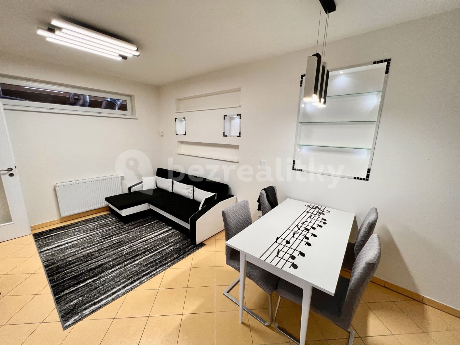 Prenájom bytu 2-izbový 56 m², Slévačská, Praha, Praha Prenájom bytu 2-izbový 56 m², Slévačská, Praha, Praha
