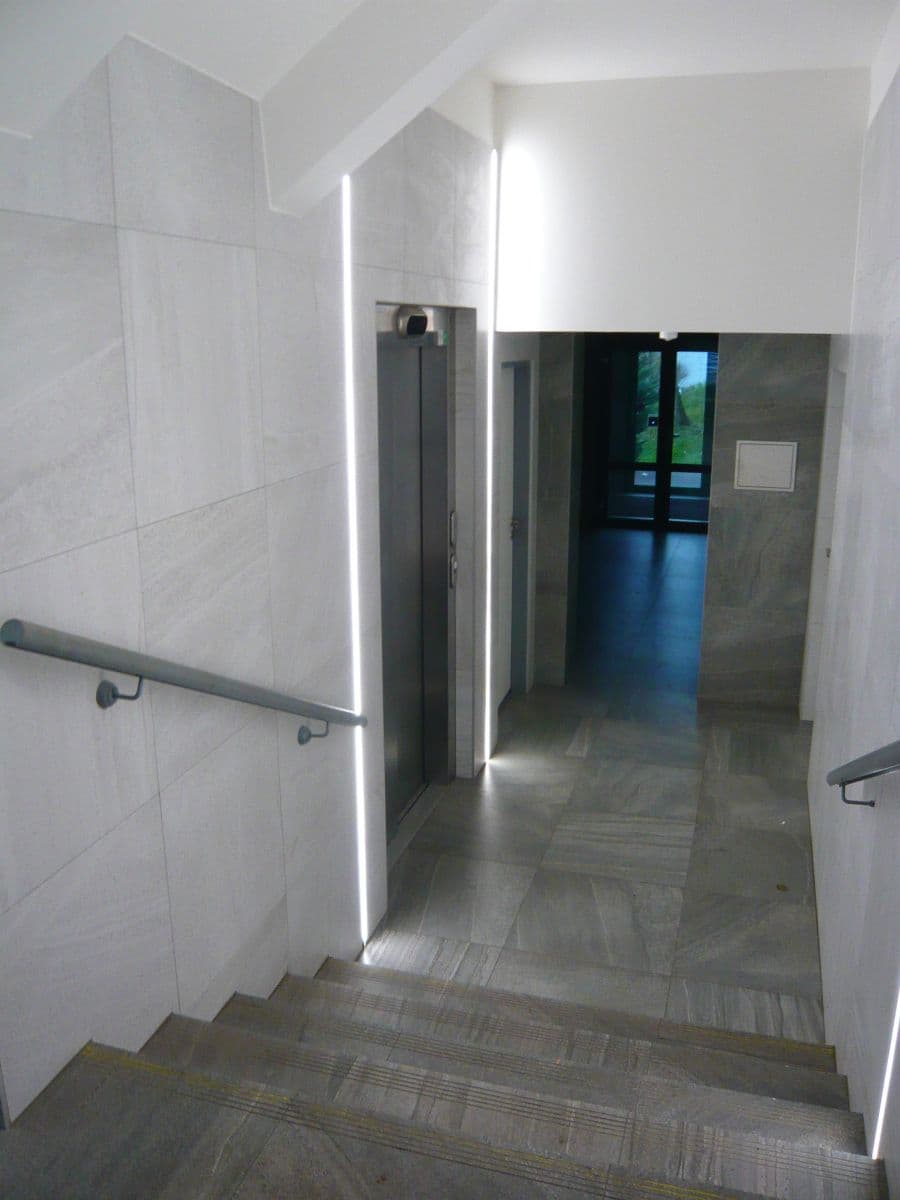 Prenájom bytu 2-izbový 42 m², Doubravická, Praha, Praha Prenájom bytu 2-izbový 42 m², Doubravická, Praha, Praha