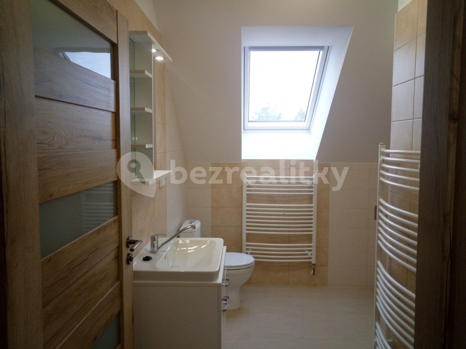 Prenájom bytu 2-izbový 73 m², Zálesí, Úvaly, Středočeský kraj Prenájom bytu 2-izbový 73 m², Zálesí, Úvaly, Středočeský kraj