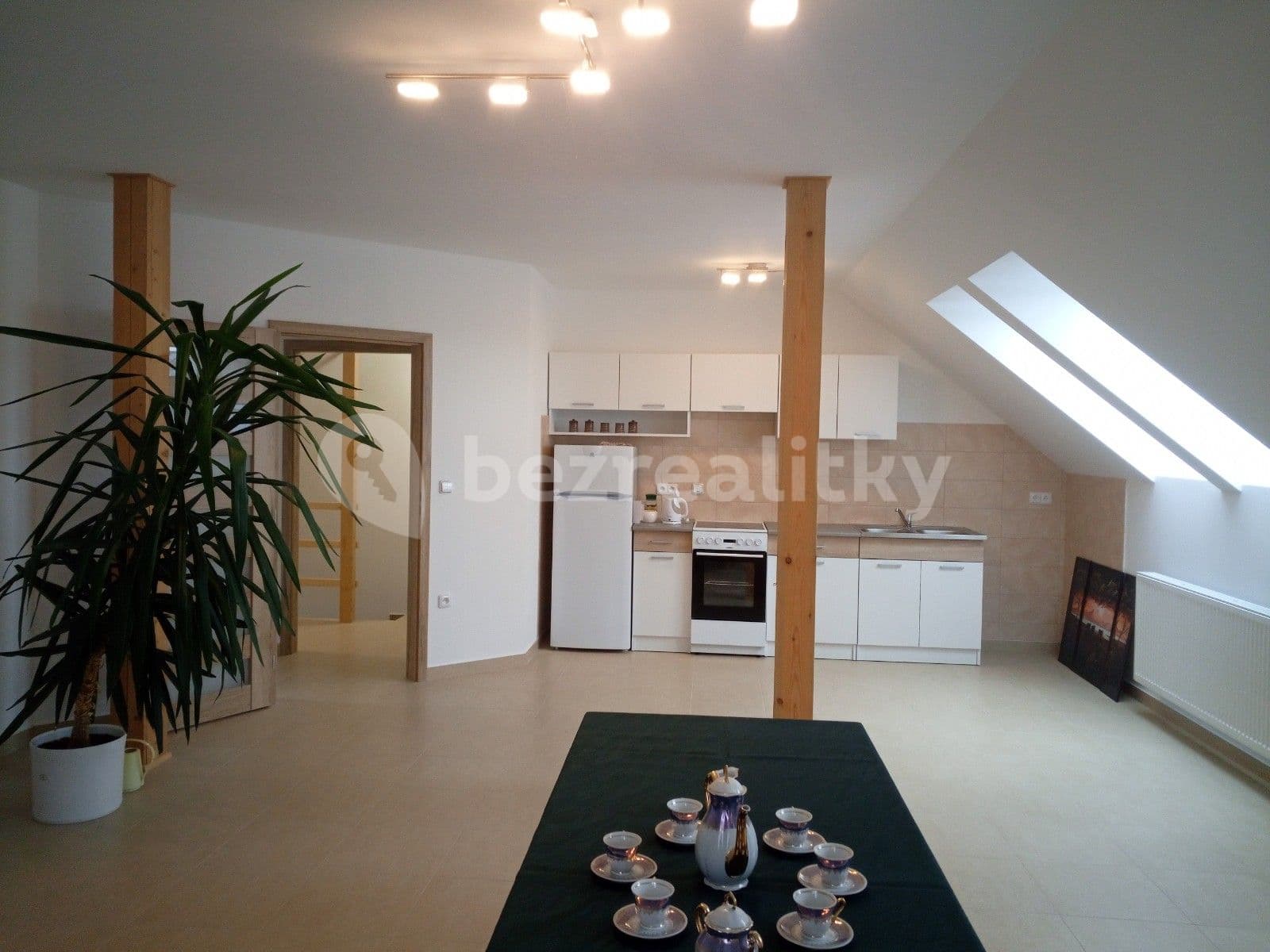 Prenájom bytu 2-izbový 73 m², Zálesí, Úvaly, Středočeský kraj Prenájom bytu 2-izbový 73 m², Zálesí, Úvaly, Středočeský kraj