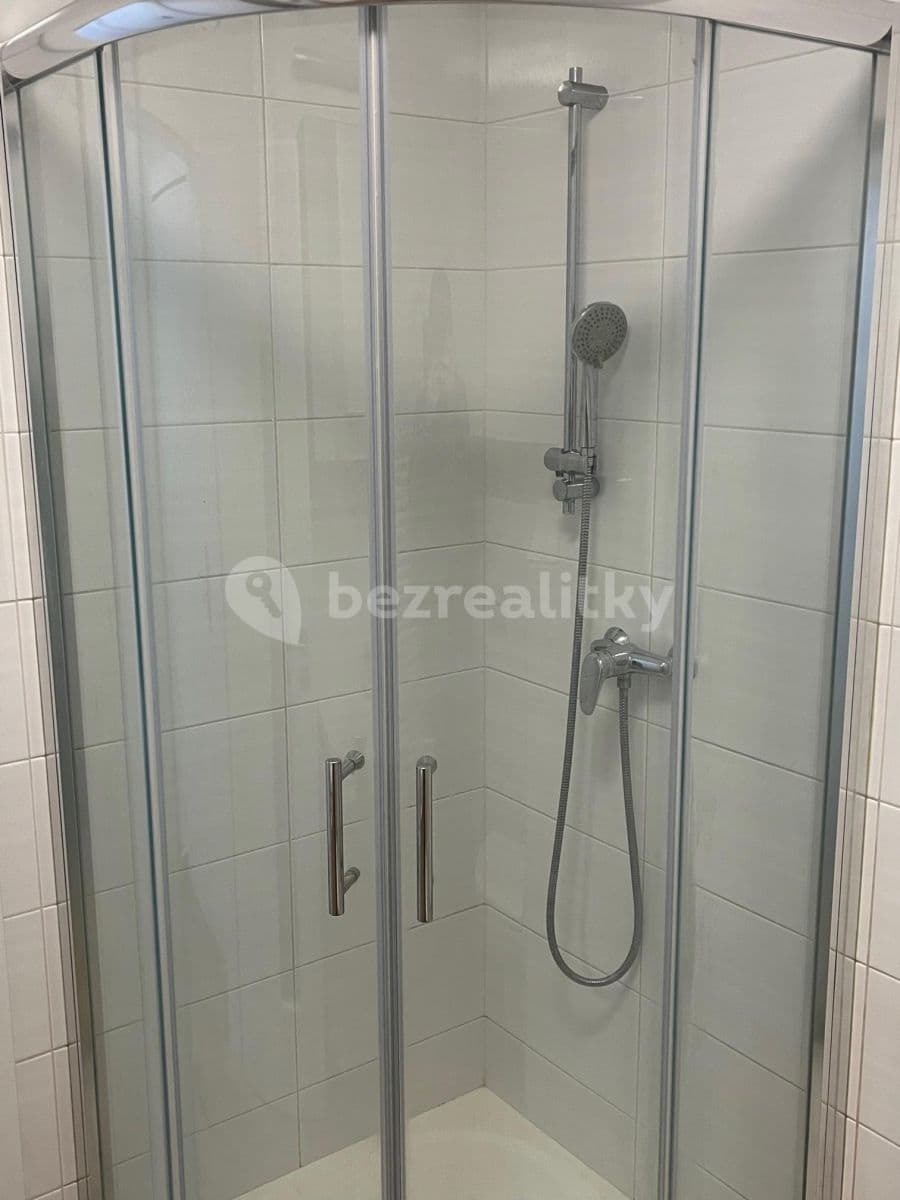 Prenájom bytu 2-izbový 50 m², Železničního pluku, Pardubice, Pardubický kraj Prenájom bytu 2-izbový 50 m², Železničního pluku, Pardubice, Pardubický kraj