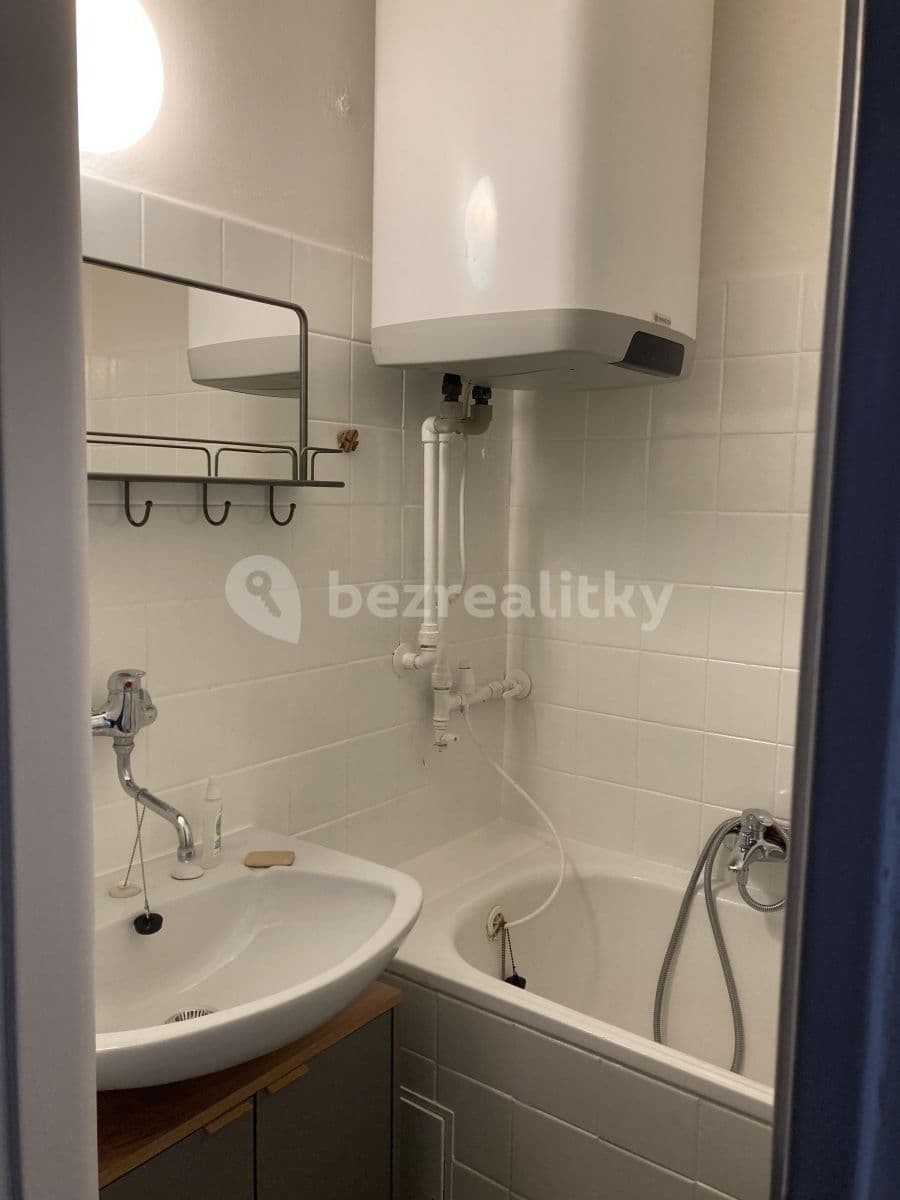 Prenájom bytu 3-izbový 78 m², Otakara Kubína, Boskovice, Jihomoravský kraj Prenájom bytu 3-izbový 78 m², Otakara Kubína, Boskovice, Jihomoravský kraj