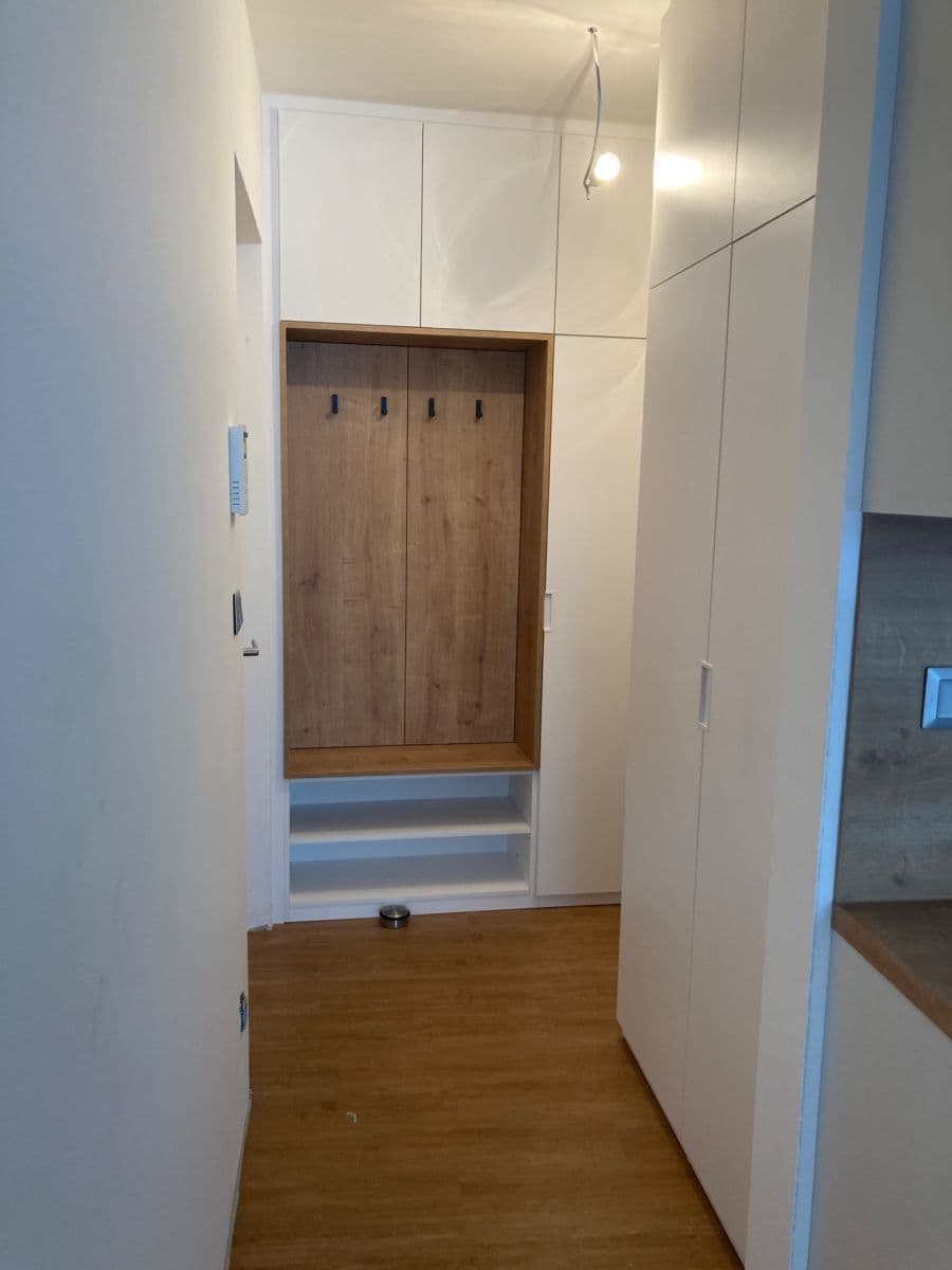 Prenájom bytu 1-izbový 28 m², Brno, Jihomoravský kraj Prenájom bytu 1-izbový 28 m², Brno, Jihomoravský kraj