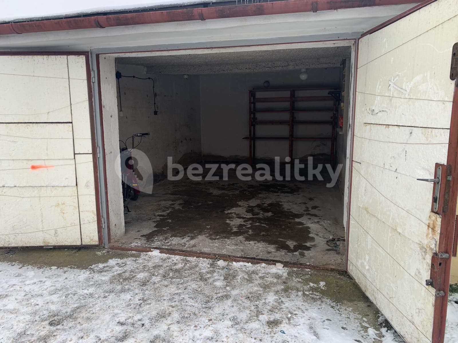 Prenájom garáže 23 m², Moravská, Kroměříž, Zlínský kraj Prenájom garáže 23 m², Moravská, Kroměříž, Zlínský kraj