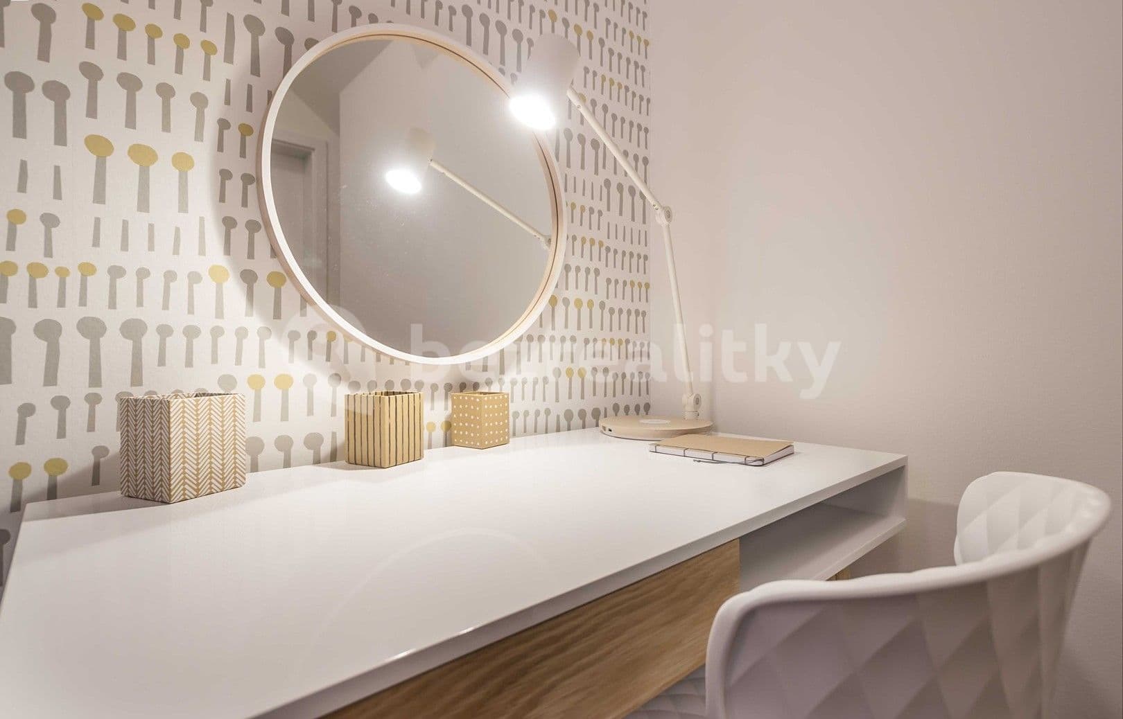 Prenájom bytu 2-izbový 70 m², U Parního mlýna, Praha, Praha Prenájom bytu 2-izbový 70 m², U Parního mlýna, Praha, Praha