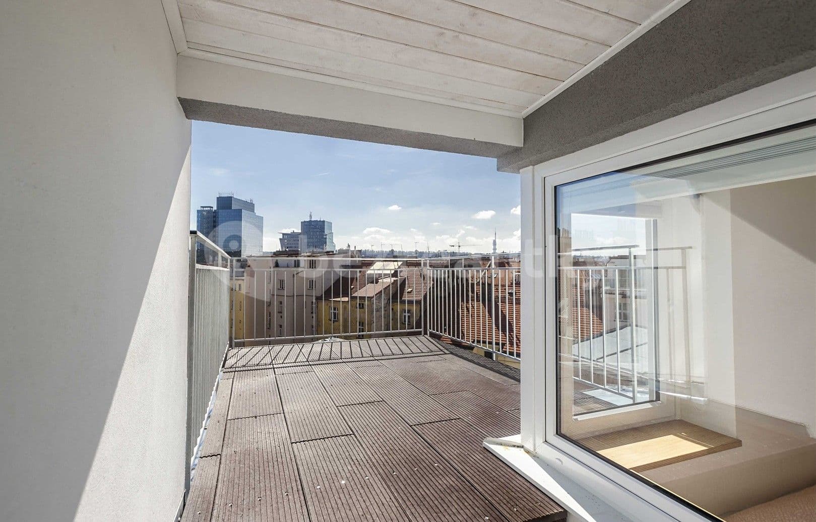 Prenájom bytu 2-izbový 70 m², U Parního mlýna, Praha, Praha Prenájom bytu 2-izbový 70 m², U Parního mlýna, Praha, Praha