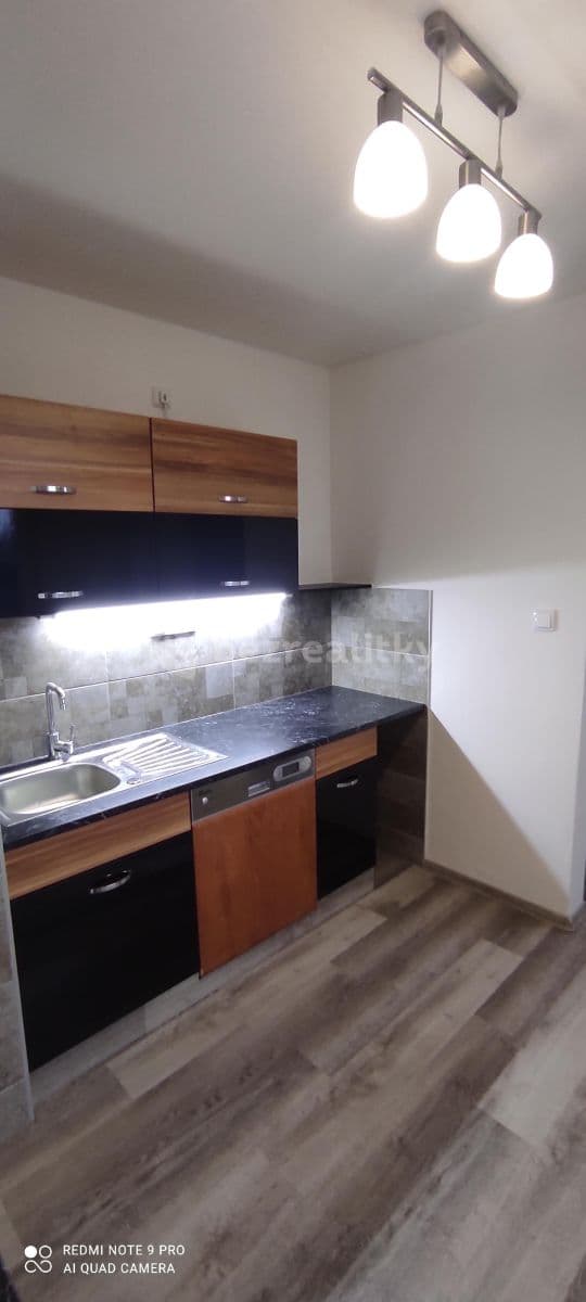 Prenájom bytu 1-izbový 40 m², Na Vršku, Jablonec nad Nisou, Liberecký kraj Prenájom bytu 1-izbový 40 m², Na Vršku, Jablonec nad Nisou, Liberecký kraj