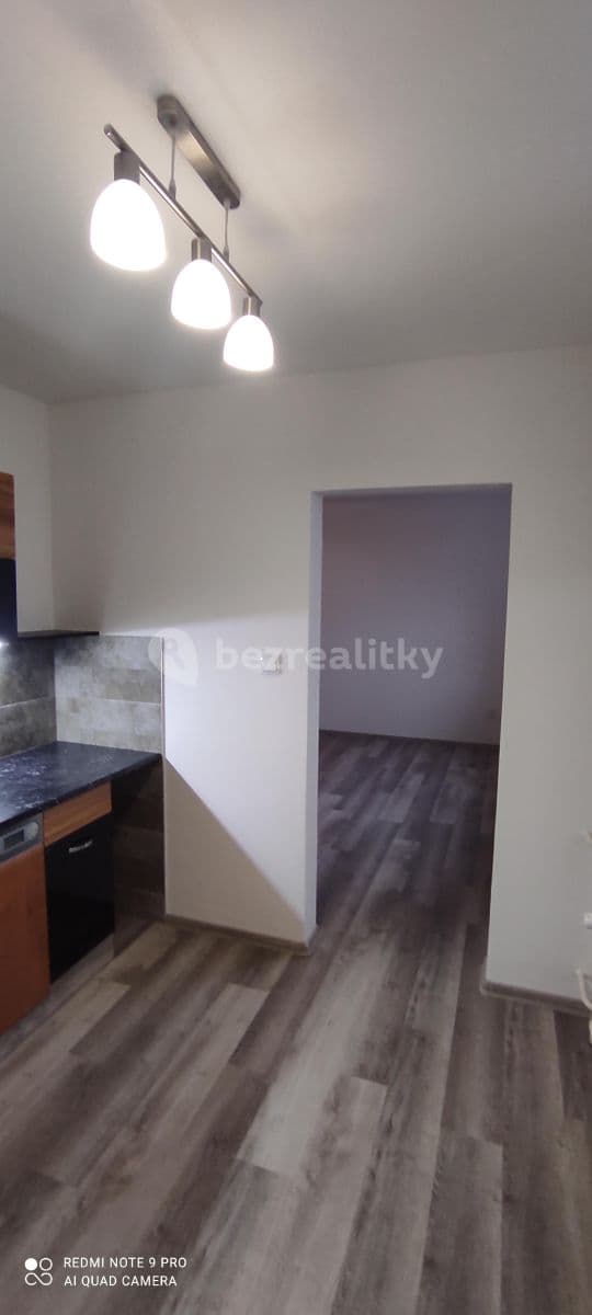 Prenájom bytu 1-izbový 40 m², Na Vršku, Jablonec nad Nisou, Liberecký kraj Prenájom bytu 1-izbový 40 m², Na Vršku, Jablonec nad Nisou, Liberecký kraj