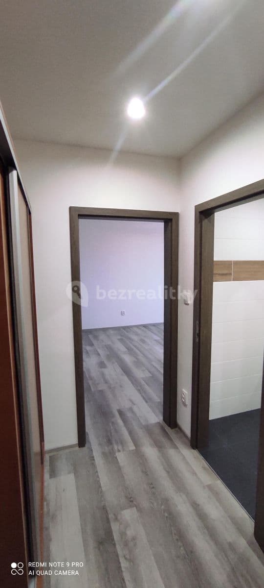 Prenájom bytu 1-izbový 40 m², Na Vršku, Jablonec nad Nisou, Liberecký kraj Prenájom bytu 1-izbový 40 m², Na Vršku, Jablonec nad Nisou, Liberecký kraj