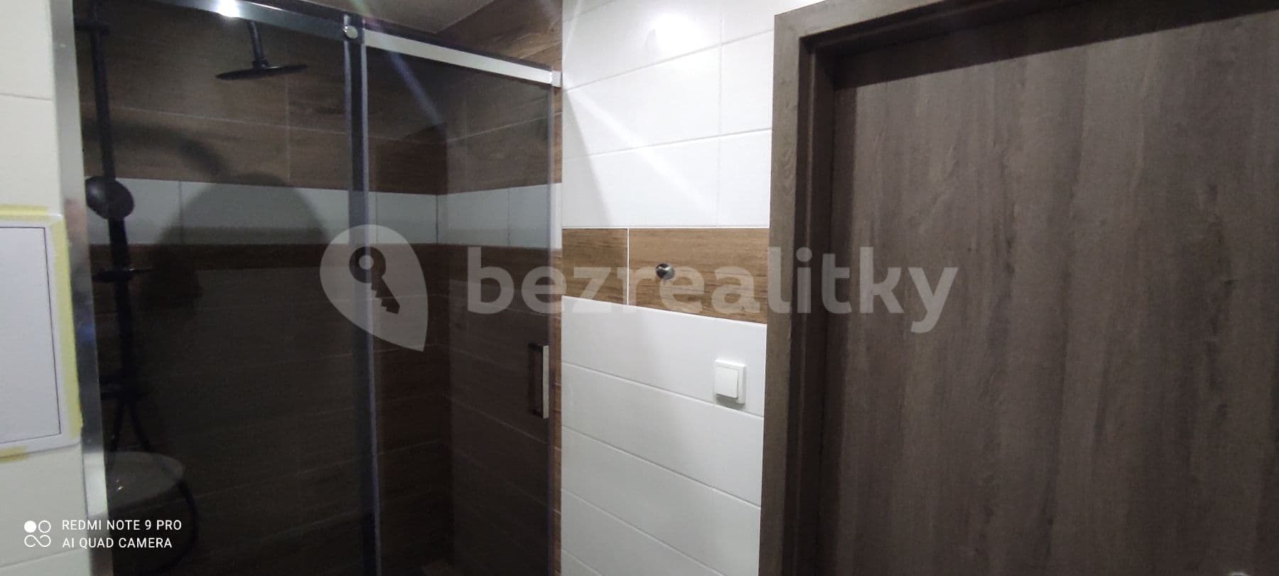 Prenájom bytu 1-izbový 40 m², Na Vršku, Jablonec nad Nisou, Liberecký kraj Prenájom bytu 1-izbový 40 m², Na Vršku, Jablonec nad Nisou, Liberecký kraj