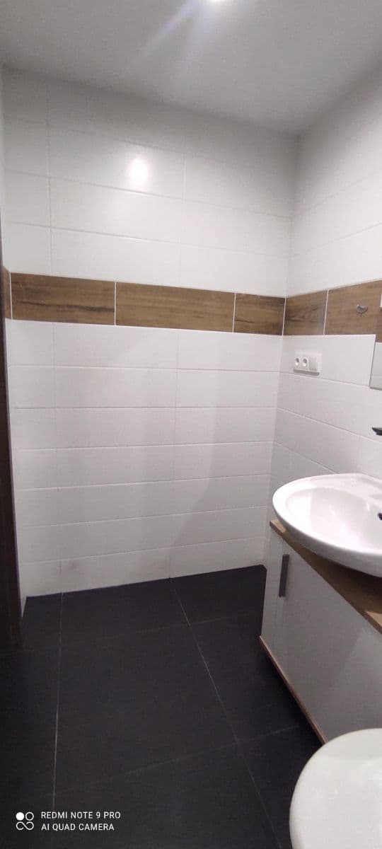 Prenájom bytu 1-izbový 40 m², Na Vršku, Jablonec nad Nisou, Liberecký kraj Prenájom bytu 1-izbový 40 m², Na Vršku, Jablonec nad Nisou, Liberecký kraj