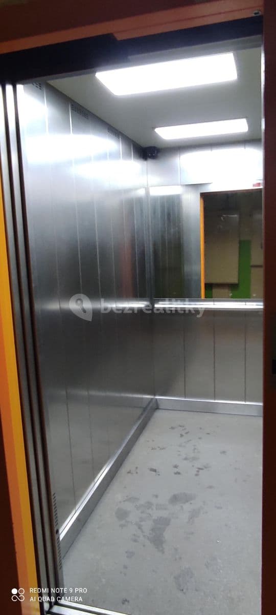 Prenájom bytu 1-izbový 40 m², Na Vršku, Jablonec nad Nisou, Liberecký kraj Prenájom bytu 1-izbový 40 m², Na Vršku, Jablonec nad Nisou, Liberecký kraj