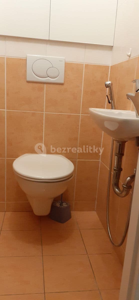 Prenájom bytu 4-izbový 105 m², Na Balkáně, Praha, Praha Prenájom bytu 4-izbový 105 m², Na Balkáně, Praha, Praha