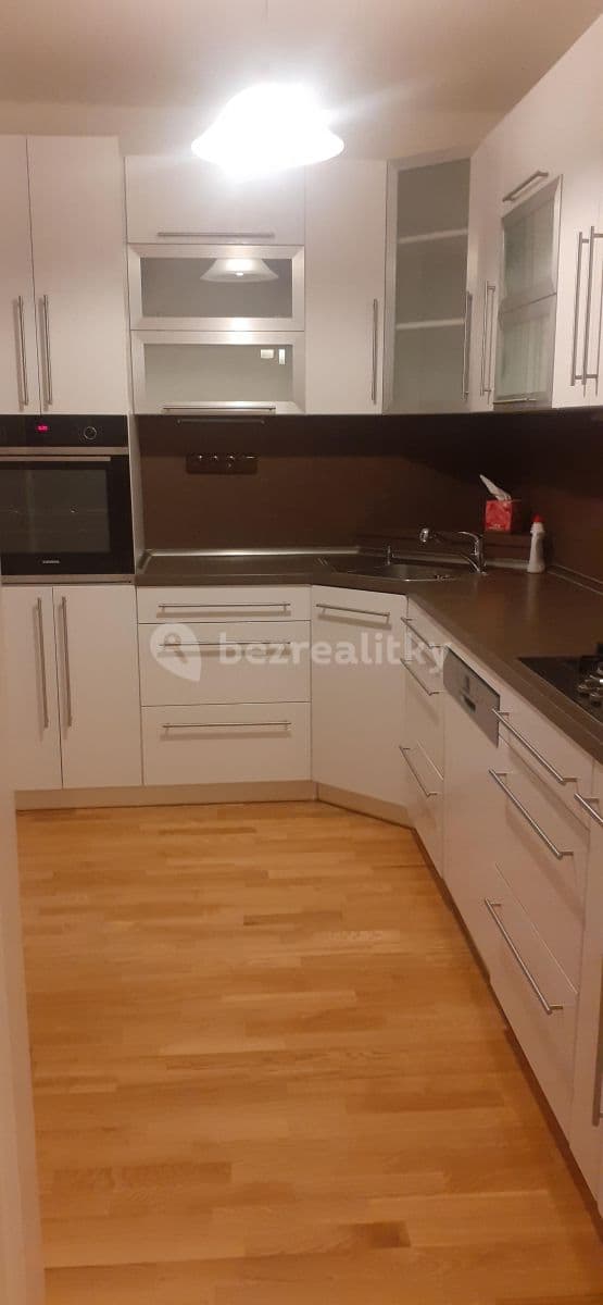 Prenájom bytu 4-izbový 105 m², Na Balkáně, Praha, Praha Prenájom bytu 4-izbový 105 m², Na Balkáně, Praha, Praha