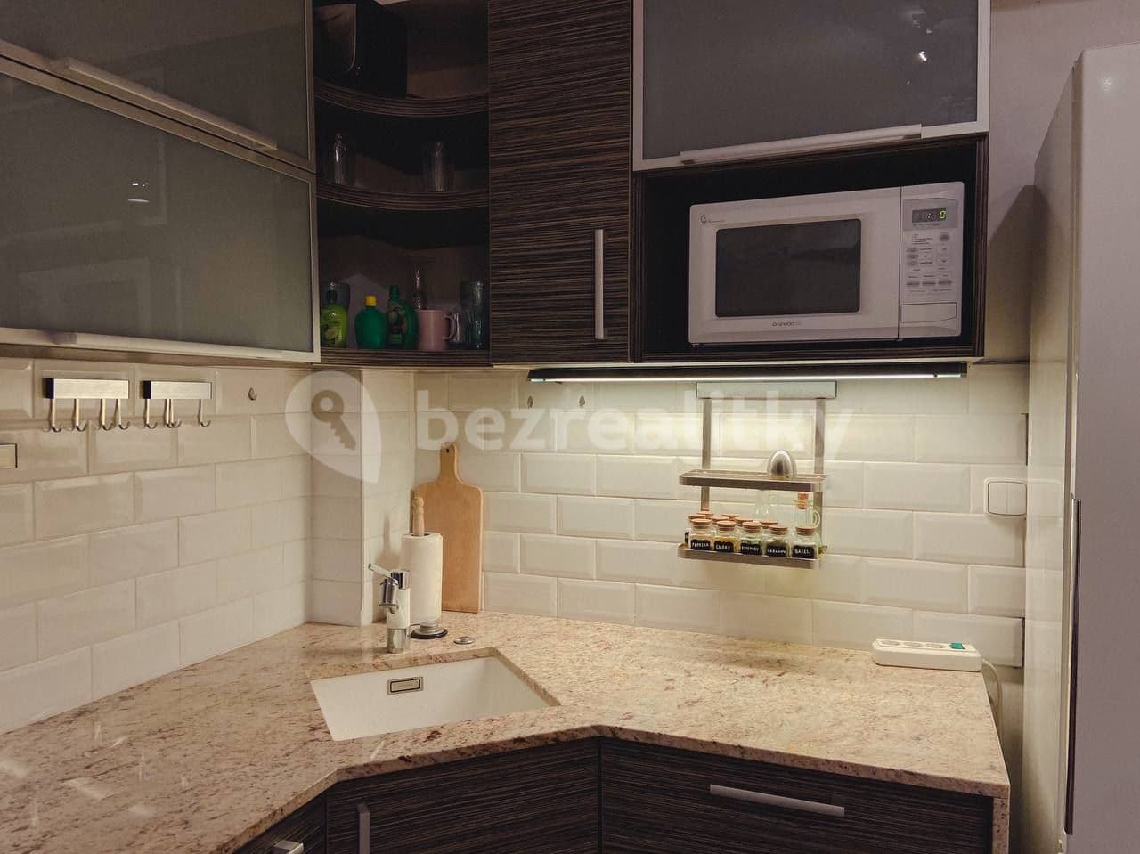 Prenájom bytu 2-izbový 50 m², Viklefova, Praha, Praha Prenájom bytu 2-izbový 50 m², Viklefova, Praha, Praha