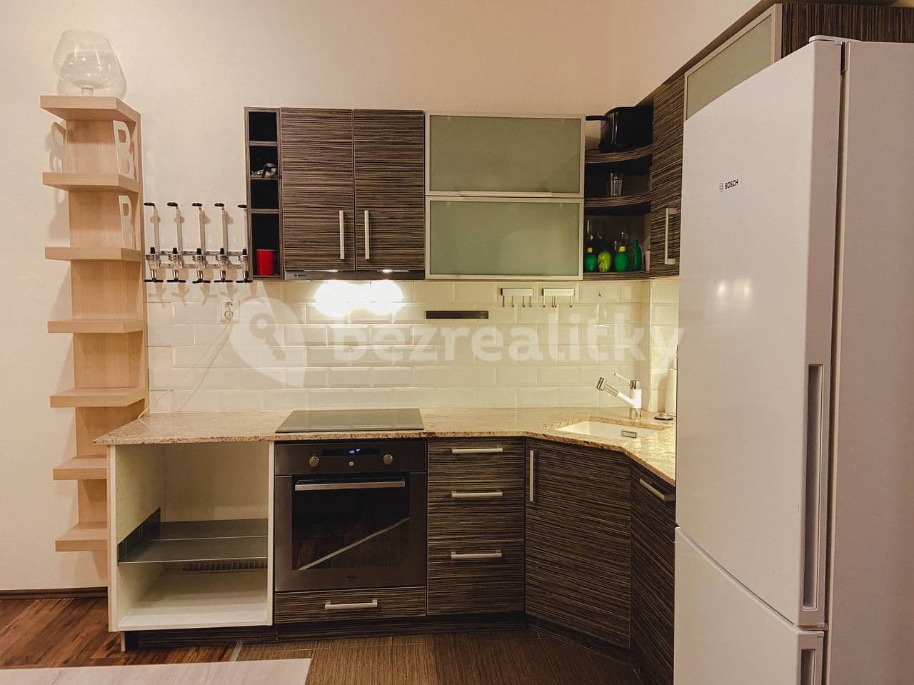 Prenájom bytu 2-izbový 50 m², Viklefova, Praha, Praha Prenájom bytu 2-izbový 50 m², Viklefova, Praha, Praha